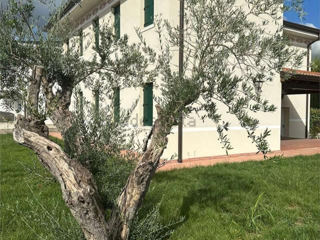 Villetta indipendente in vendita di 185 m² in Via Ghebba, 1