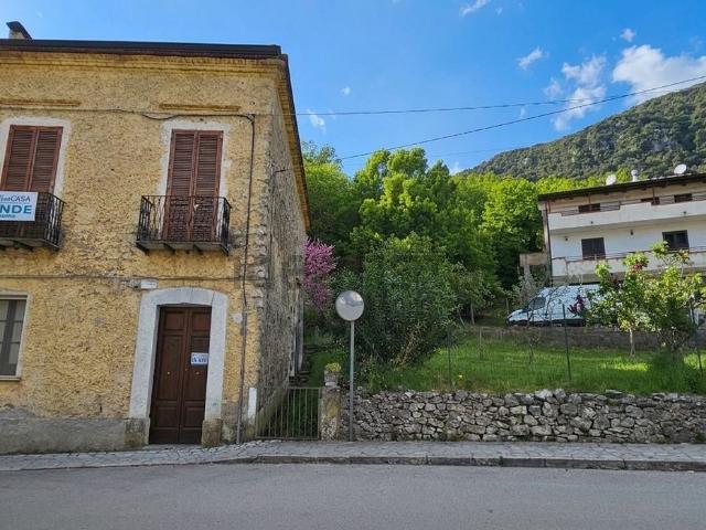 Villetta indipendente in vendita di 185 m² in Via Nazionale, 89