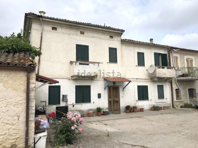 Villetta indipendente in vendita di 185 m² in Via Paglieroni
