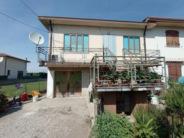 Villetta indipendente in vendita di 185 m² in Strada Cavarzere San Pietro