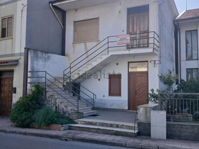 Villetta indipendente in vendita di 186 m² in Via Fragale, 34