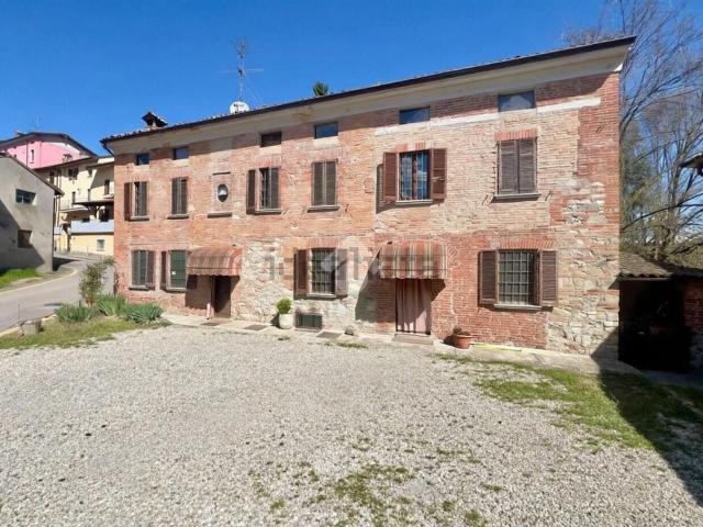 Villetta indipendente in vendita di 186 m² in Frazione Vigalone, 26