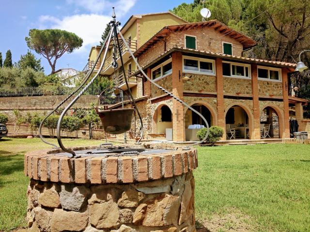 Villetta indipendente in vendita di 187 m² in Via delle Scuole, 10