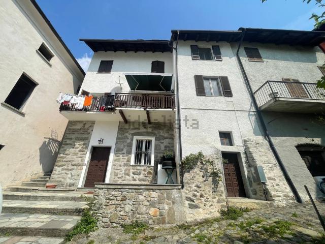 Villetta indipendente in vendita di 187 m² in Via Visconti Venosta