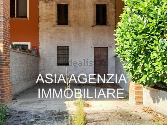 Villetta indipendente in vendita di 188 m² in Via 24 Maggio, 10