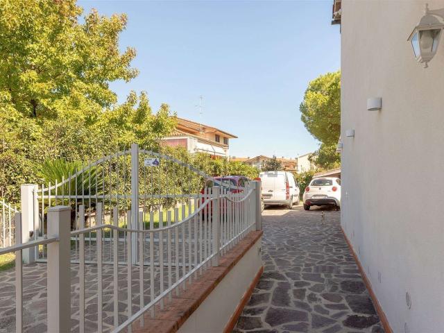 Villetta indipendente in vendita di 188 m² in Via Concone
