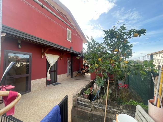Villetta indipendente in vendita di 188 m² in Via dei Bizantini, 196