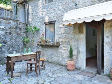 Villetta indipendente in vendita di 188 m² in Via di Croce, 1350