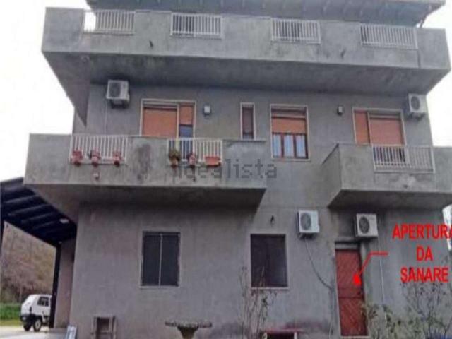 Villetta indipendente in vendita di 188 m² in Via Regina Margherita