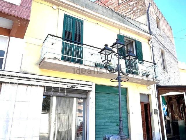Villetta indipendente in vendita di 188 m² in Piazza Papa Giovanni XXIII