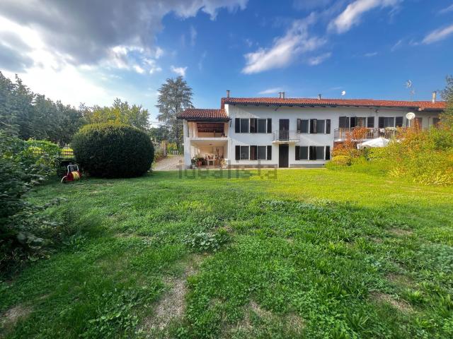 Villetta indipendente in vendita di 189 m² in Via Case Sparse Piana