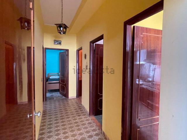 Villetta indipendente in vendita di 189 m² in Via Omero, 7