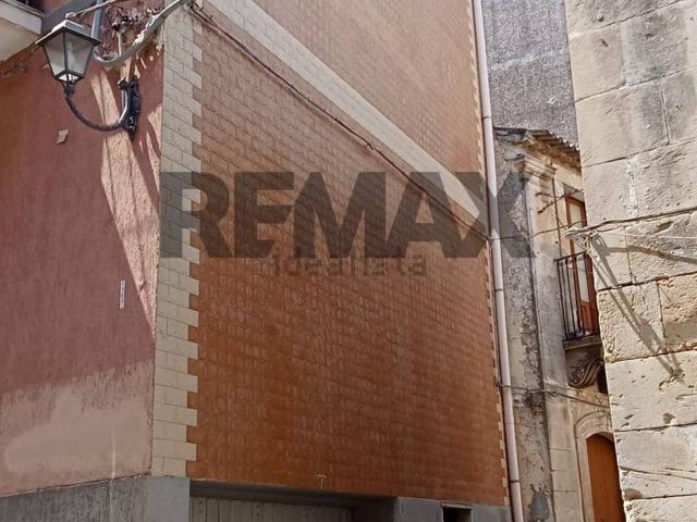 Villetta indipendente in vendita di 189 m² in Via Messina, 18