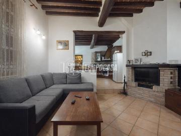 Villetta indipendente in vendita di 189 m² in Via Sant&apos  Apollinare, 3522