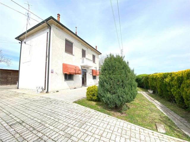 Villetta indipendente in vendita di 189 m² in Via Roosevelt, 18