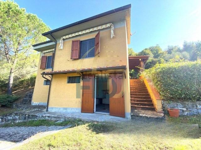 Villetta indipendente in vendita di 189 m² in Frazione Frascole