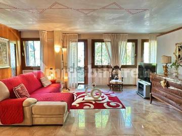 Villetta indipendente in vendita di 190 m²
