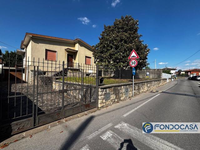 Villetta indipendente in vendita di 190 m²
