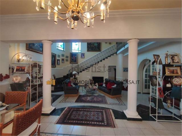 Villetta indipendente in vendita di 190 m²