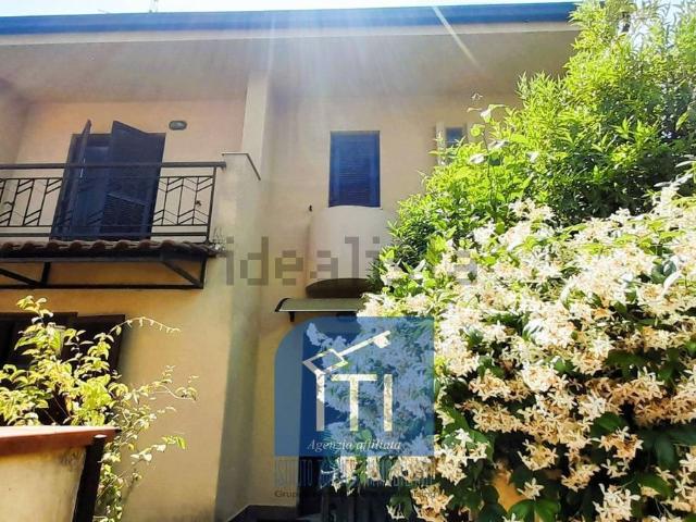 Villetta indipendente in vendita di 190 m² in Via Colle Romano