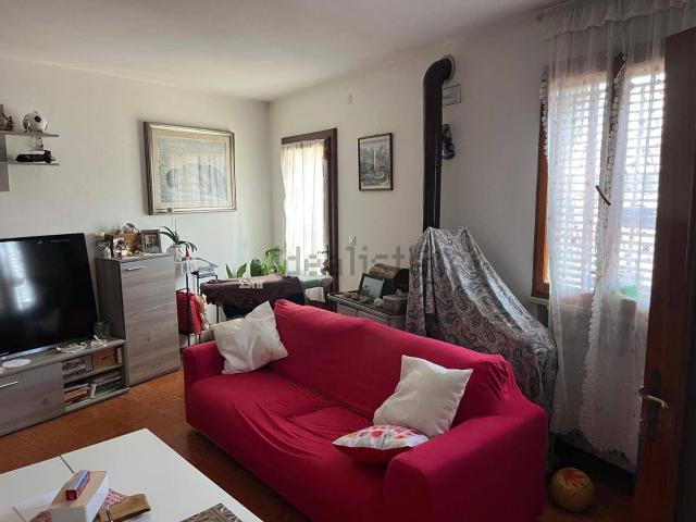 Villetta indipendente in vendita di 190 m² in Via Copparo, 248