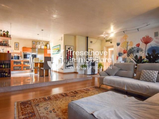 Villetta indipendente in vendita di 190 m² in Via Cavour