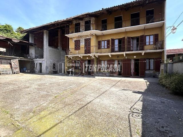 Villetta indipendente in vendita di 190 m² in Via Carecchio