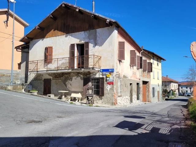 Villetta indipendente in vendita di 190 m² in Via Acqui, 1
