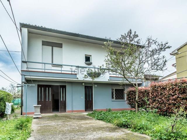 Villetta indipendente in vendita di 190 m² in Via Giacomo Puccini, 20