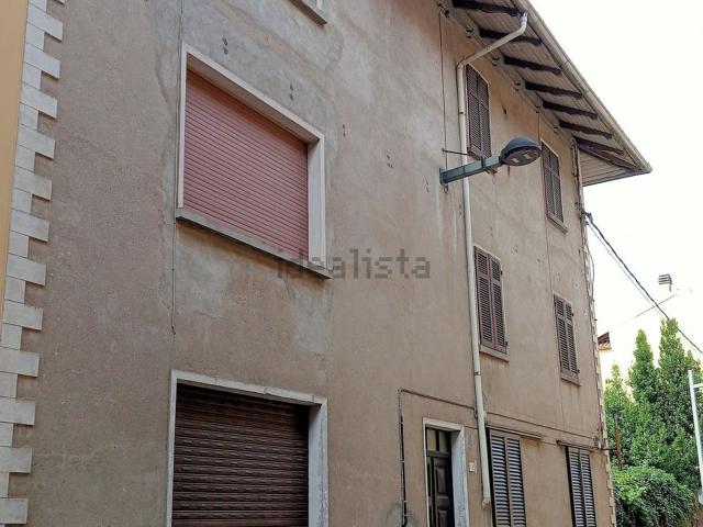 Villetta indipendente in vendita di 190 m² in Via Giovanni Calza, 13