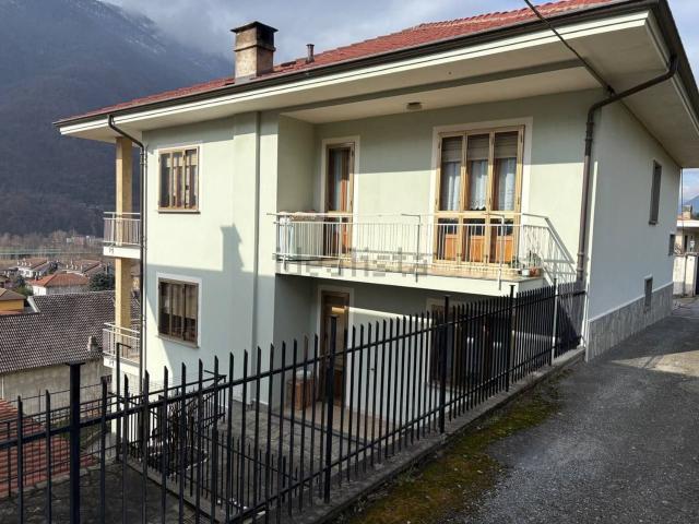 Villetta indipendente in vendita di 190 m² in Via dei Viotti, 3
