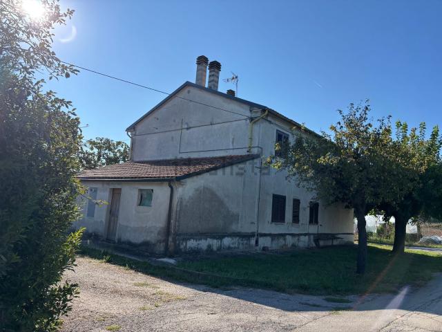 Villetta indipendente in vendita di 190 m² in Via delle Selve