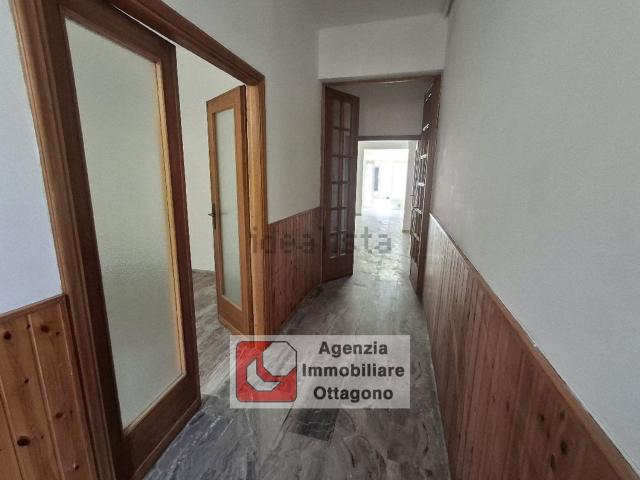 Villetta a schiera in vendita di 190 m² in Via Felice Cavallotti