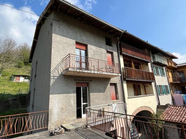 Villetta indipendente in vendita di 190 m² in Via Fiorine, 70