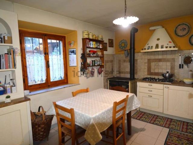 Villetta indipendente in vendita di 190 m² in Via Orbignanese