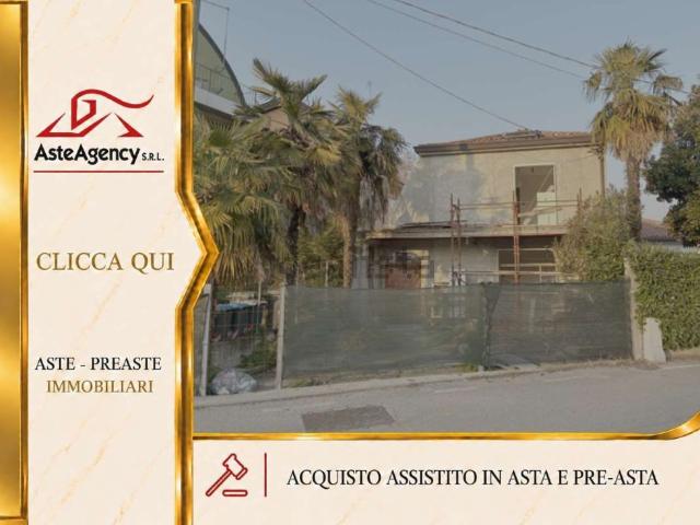 Villetta indipendente in vendita di 190 m² in Via Orlando Galante, 3