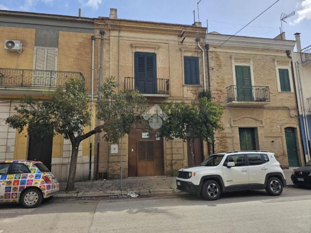 Villetta indipendente in vendita di 190 m² in Via Luigi Rossi, 92