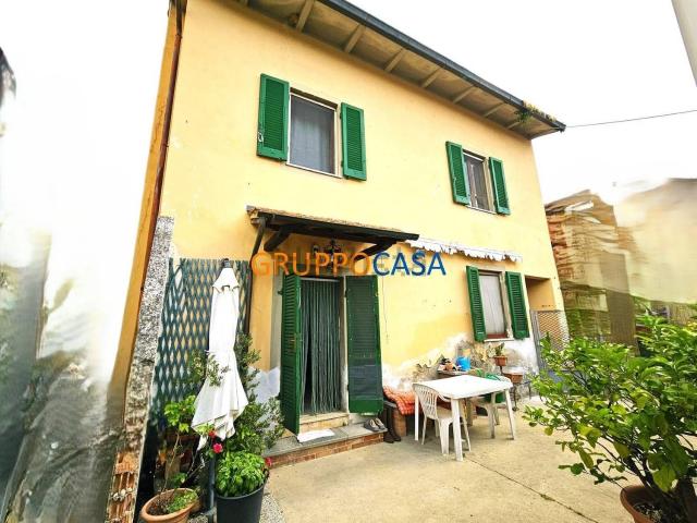 Villetta indipendente in vendita di 190 m² in Via Martiri della Libertà, 60