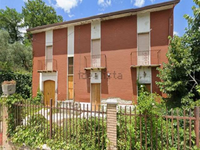 Villetta indipendente in vendita di 190 m² in Via Nazionale