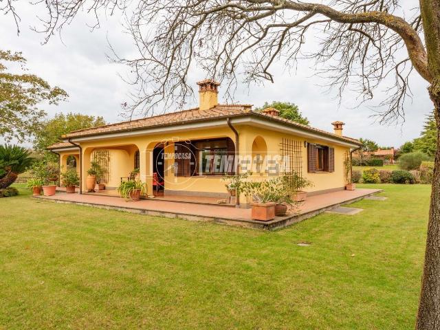 Villetta indipendente in vendita di 190 m² in Via San Spirito