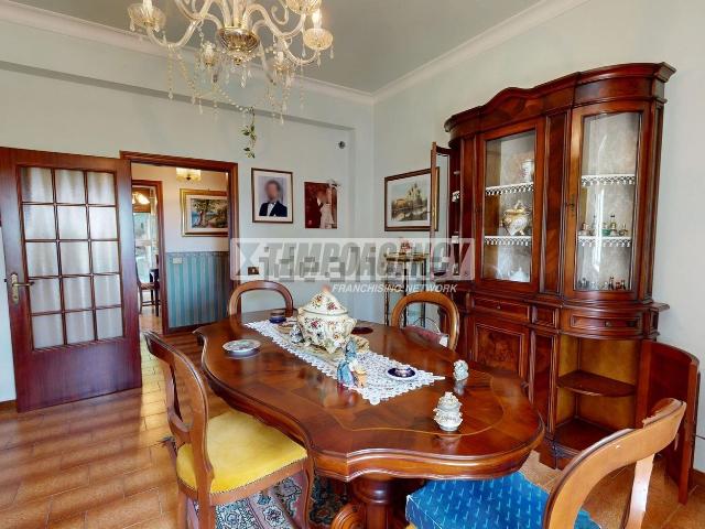 Villetta indipendente in vendita di 190 m² in Via Setificio, 46