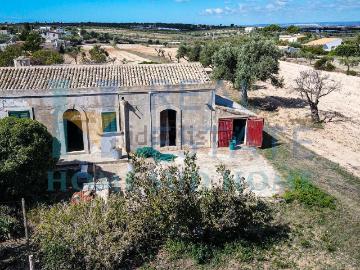 Villetta indipendente in vendita di 190 m² in Via Pachino, 1