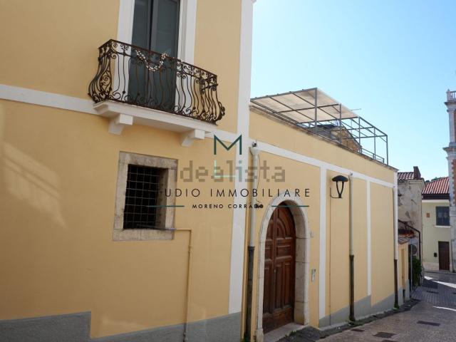 Villetta indipendente in vendita di 190 m² in Via Pantano, 4