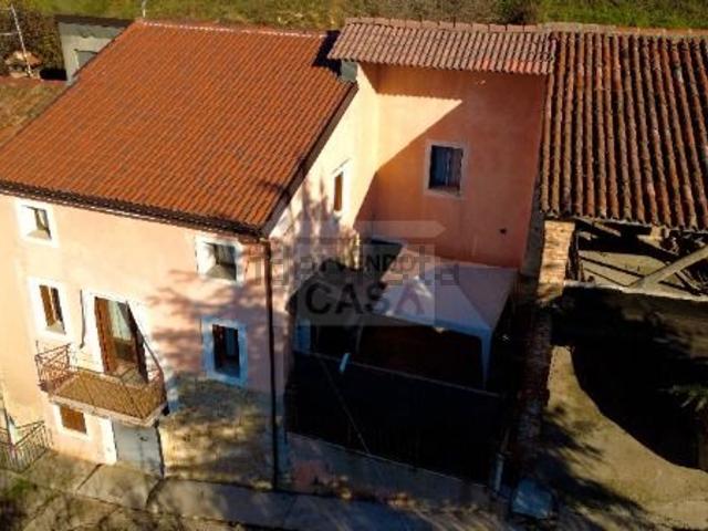 Villetta indipendente in vendita di 190 m² in Via Pianeta, 9