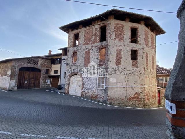 Villetta indipendente in vendita di 190 m² in Via Roma, 11