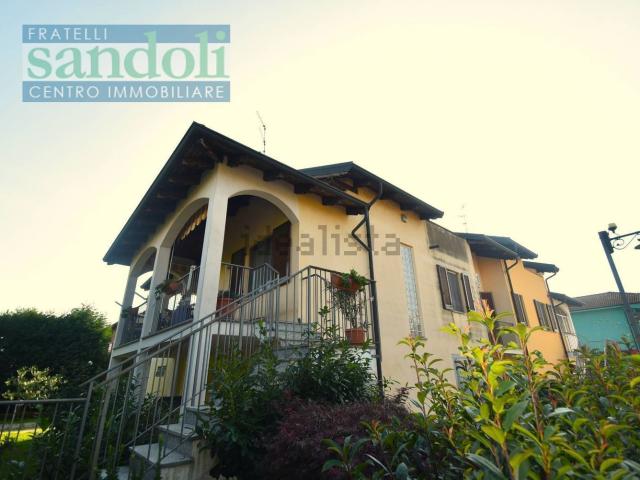Villetta indipendente in vendita di 190 m² in Via Roma, 23