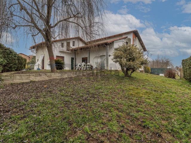 Villetta indipendente in vendita di 190 m² in Via Torino, 80