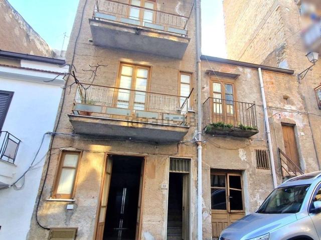 Villetta indipendente in vendita di 190 m² in Corso IV Aprile, 42