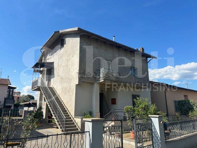 Villetta indipendente in vendita di 190 m² in Strada della Piantata