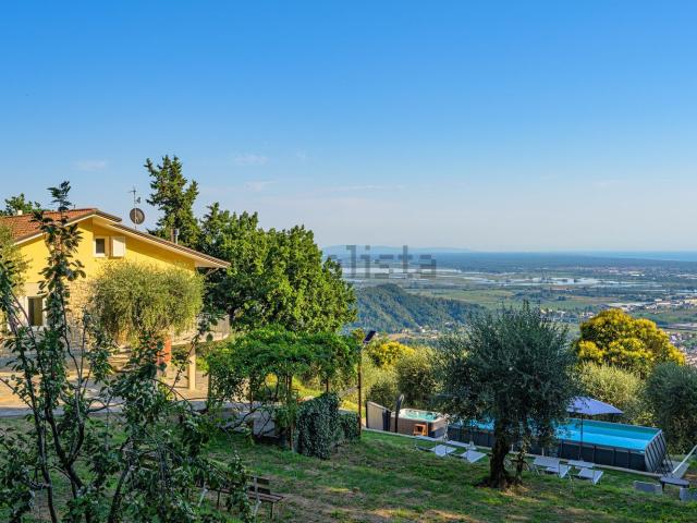 Villetta indipendente in vendita di 191 m² in Via dell&apos Asilo